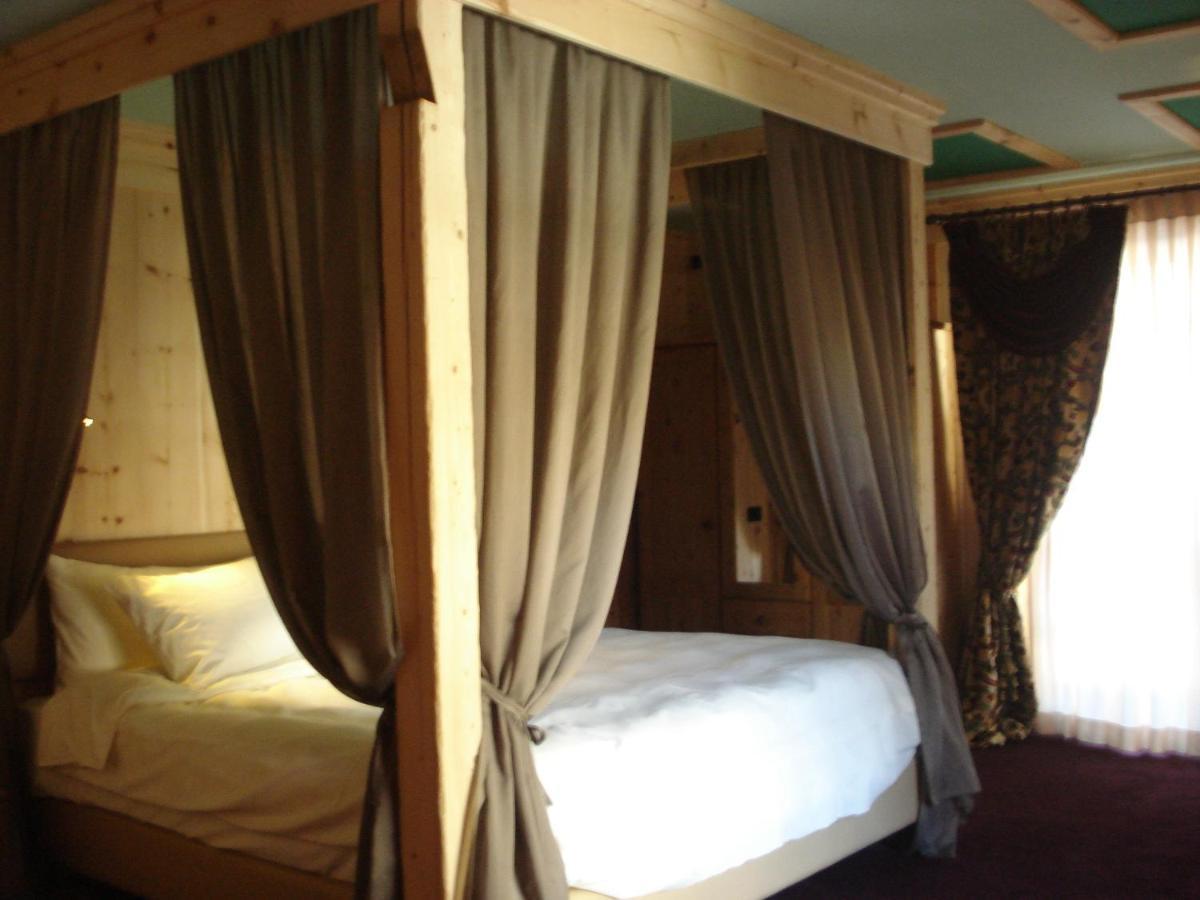 Relais Du Chateau Blanc La Thuile Kültér fotó