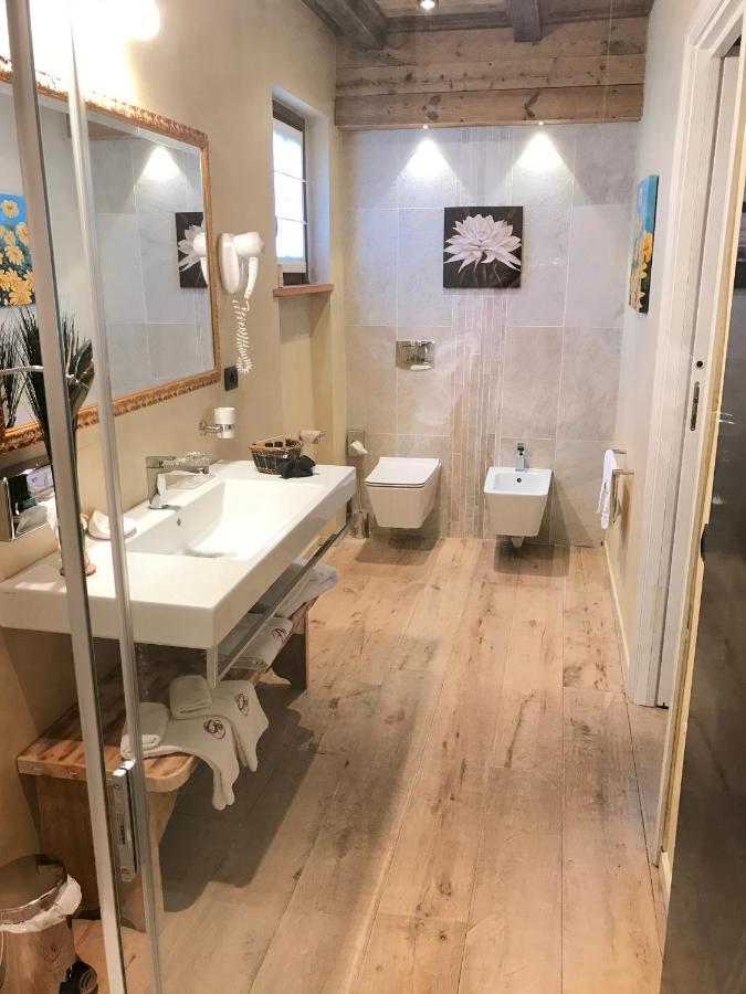 Relais Du Chateau Blanc La Thuile Kültér fotó